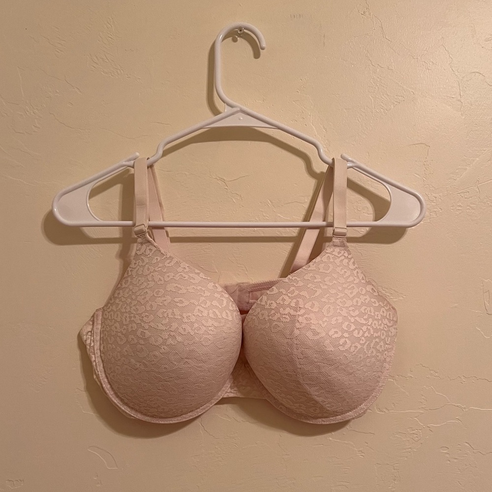 vs pink bra